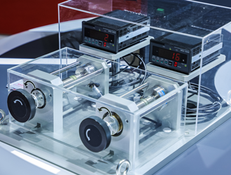 ねじ比較体験展示